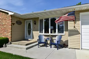 907 Illini Ave, Pontiac, IL 61764 - Photo 9