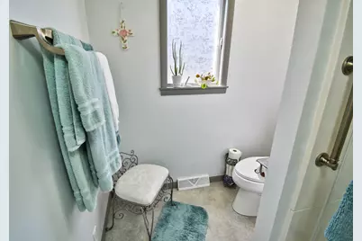907 Illini Avenue, Pontiac, IL 61764 - Photo 39