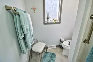 907 Illini Ave, Pontiac, IL 61764 - Photo 39