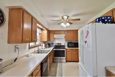 907 Illini Avenue, Pontiac, IL 61764 - Photo 19