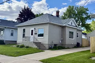 625 10th St, Peru, IL 61354 - Photo 3