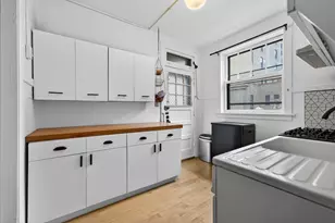 5443 S E View Park, Chicago, IL 60615 - Photo 11
