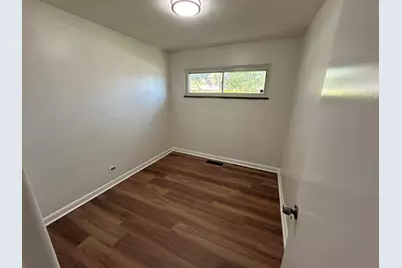 1353 Stanley Boulevard, Calumet City, IL 60409 - Photo 7