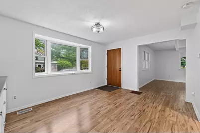 434 E Washington Street, West Chicago, IL 60185 - Photo 5
