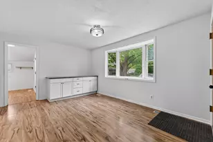 434 E Washington St, West Chicago, IL 60185 - Photo 7
