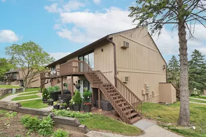 22 Jamaica Colony #8, Fox Lake, IL 60020 - Photo 1