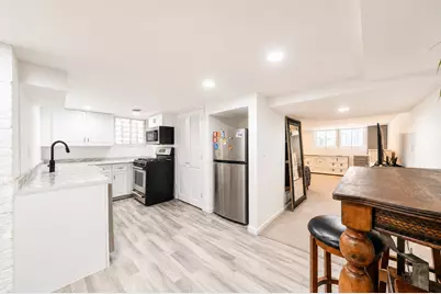 2642 N California Avenue, Chicago, IL 60647 - Photo 11