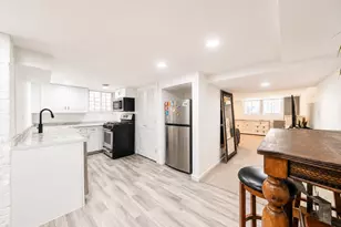 2642 N California Ave, Chicago, IL 60647 - Photo 11