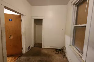 5242 S Sangamon St, Chicago, IL 60609 - Photo 5