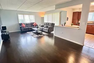 390 S Western Ave, Des Plaines, IL 60016 - Photo 5