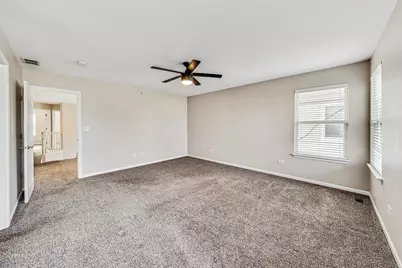 1686 Buckingham Drive, Des Plaines, IL 60016 - Photo 17