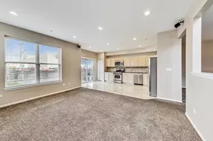 1686 Buckingham Dr, Des Plaines, IL 60016 - Photo 13