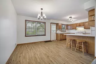 26 Miller Rd, Lake in the Hills, IL 60156 - Photo 5