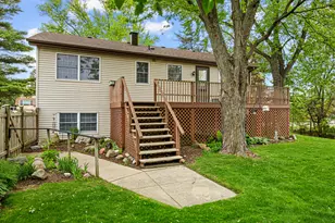 26 Miller Rd, Lake in the Hills, IL 60156 - Photo 21