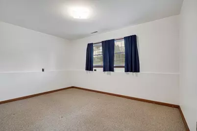 26 Miller Road, Lake in the Hills, IL 60156 - Photo 15