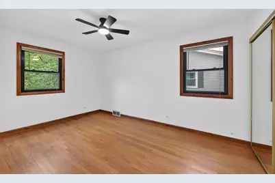 1717 N Burning Bush Lane, Mount Prospect, IL 60056 - Photo 23