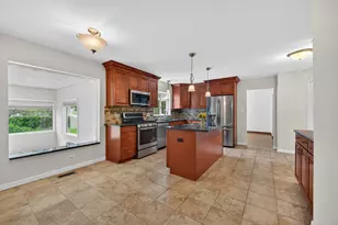 1717 N Burning Bush Ln, Mount Prospect, IL 60056 - Photo 11