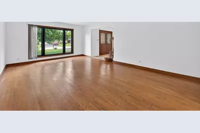 1717 N Burning Bush Lane, Mount Prospect, IL 60056 - Photo 3
