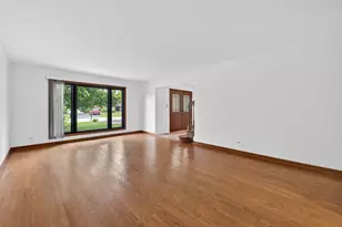 1717 N Burning Bush Ln, Mount Prospect, IL 60056 - Photo 3