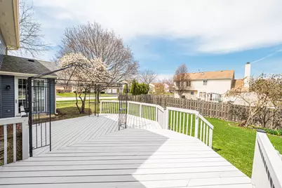 1404 Halifax Drive, Mundelein, IL 60060 - Photo 57