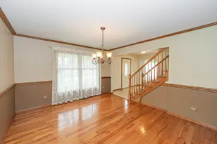 1404 Halifax Dr, Mundelein, IL 60060 - Photo 5