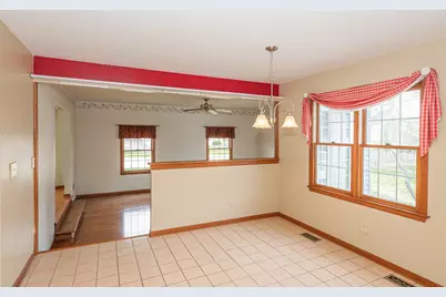 1404 Halifax Drive, Mundelein, IL 60060 - Photo 13