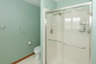 1404 Halifax Dr, Mundelein, IL 60060 - Photo 29