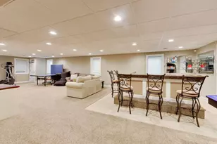 213 Justins Ct, Vernon Hills, IL 60061 - Photo 63