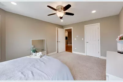 213 Justins Court, Vernon Hills, IL 60061 - Photo 59
