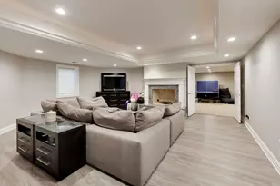 213 Justins Ct, Vernon Hills, IL 60061 - Photo 71