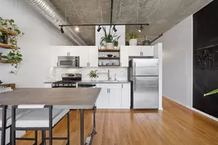 849 N Franklin St, Chicago, IL 60610 - Photo 11