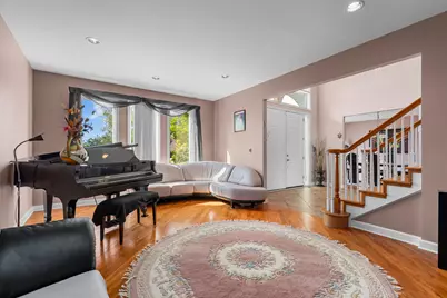 1983 Wilshire Court, Buffalo Grove, IL 60089 - Photo 9