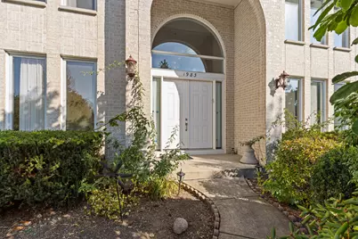 1983 Wilshire Court, Buffalo Grove, IL 60089 - Photo 5