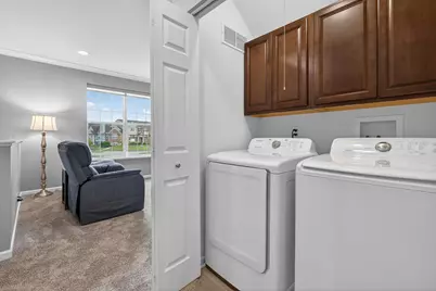 1563 Deer Pointe Drive, South Elgin, IL 60177 - Photo 15