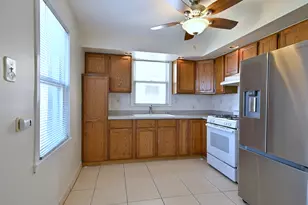 2732 N 72nd Ct, Elmwood Park, IL 60707 - Photo 7