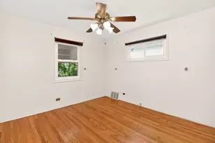 2213 Park Ave, North Riverside, IL 60546 - Photo 9