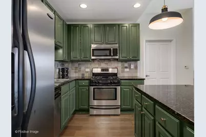 828 W Grace Street #1404, Chicago, IL 60613 - Photo 9