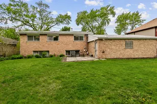 383 Park Ave, Wheeling, IL 60090 - Photo 29