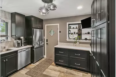 383 Park Avenue, Wheeling, IL 60090 - Photo 5