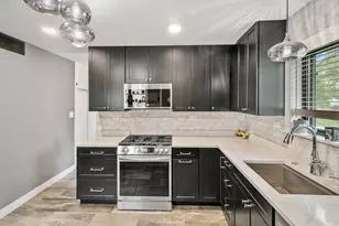383 Park Ave, Wheeling, IL 60090 - Photo 3