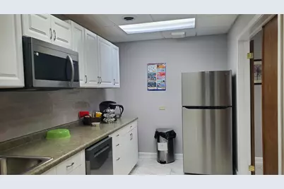 5360 Fargo Avenue, Skokie, IL 60077 - Photo 7