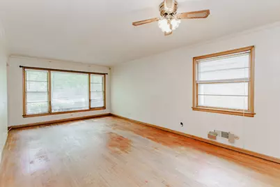 6317 N Lowell Avenue, Chicago, IL 60646 - Photo 7