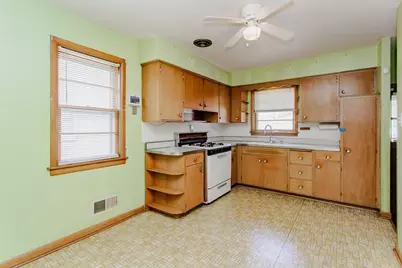 6317 N Lowell Avenue, Chicago, IL 60646 - Photo 9