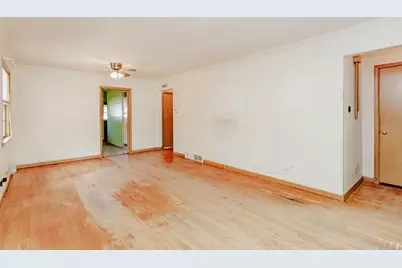 6317 N Lowell Avenue, Chicago, IL 60646 - Photo 5
