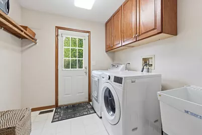 406 Woodview Drive, Prospect Heights, IL 60070 - Photo 13