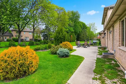 406 Woodview Drive, Prospect Heights, IL 60070 - Photo 35