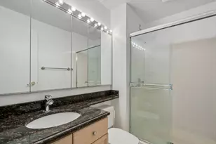 195 N Harbor Dr, Chicago, IL 60601 - Photo 9