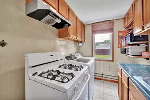 [Address not provided], Burbank, IL 60459 - Photo 7