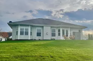 1150 Bailey Rd, Sycamore, IL 60178 - Photo 5