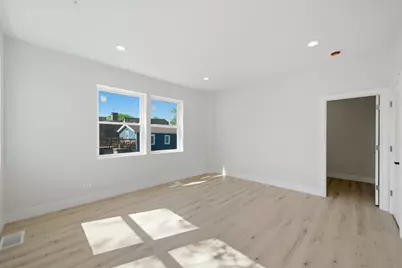 939 N Harding Avenue, Chicago, IL 60651 - Photo 21